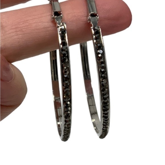 G by Gennaro white and black bling 2” hoops NWT - Picture 3 of 5